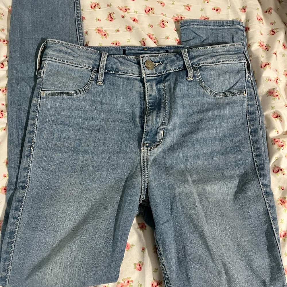 Hollister Blue Skinny Jeans Classic Denim Style